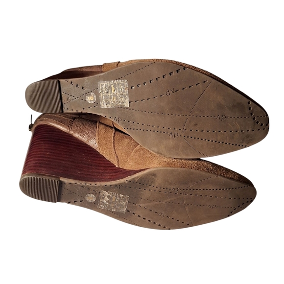 Dolce Vita Brown Suede Leather Heeled Booties Wedge Ladies 8 Boho Hippie Grandma - Picture 8 of 8